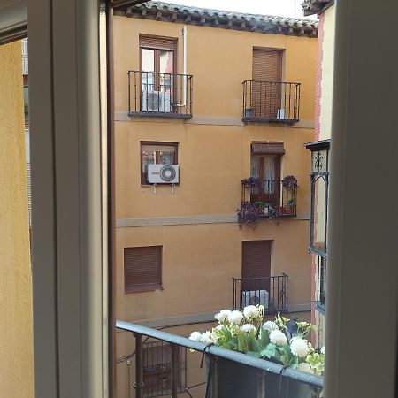 Cristo Del Rocio - Parking Gratis Apartamento Toledo Exterior foto